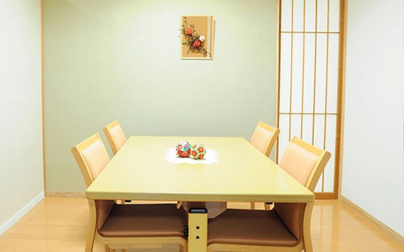 待合室（小）